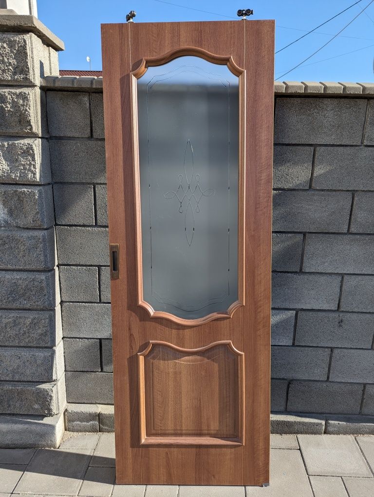 Розсувні Міжкімнатні двері натуральний дерев'яний шпон