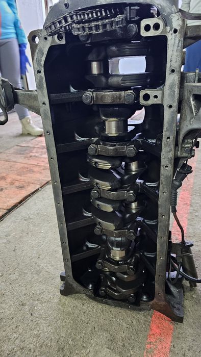 Блок m30b35 колінвал маслостакан