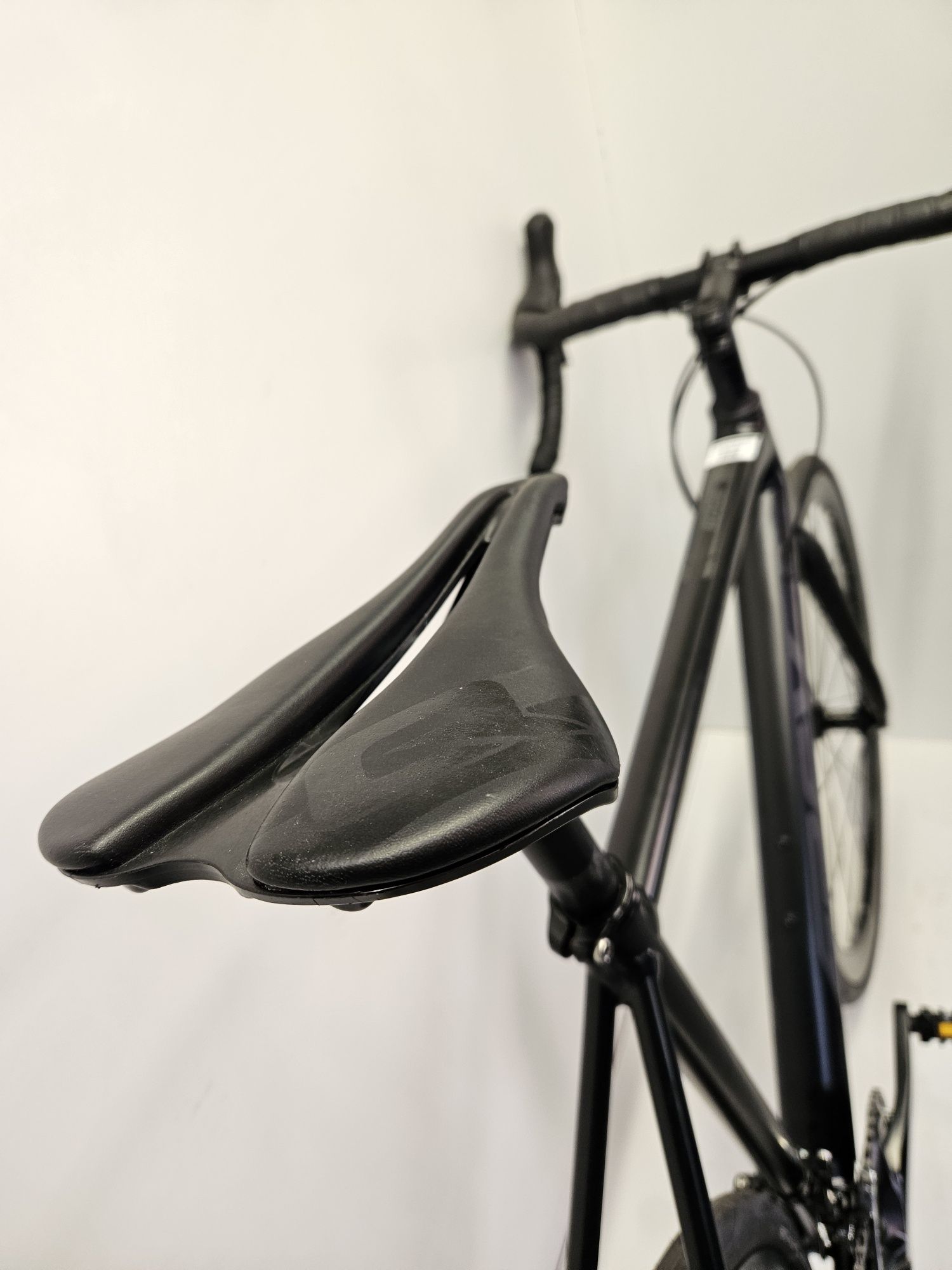 Nowy APEX EDGE rower szosowy Shimano 105 2x12 DISC