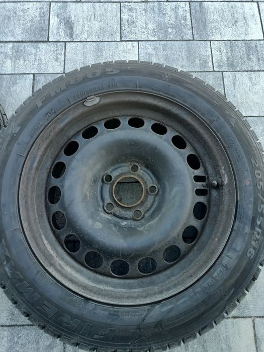 Opony zimowe z felgami Firemax FM805+ 16"