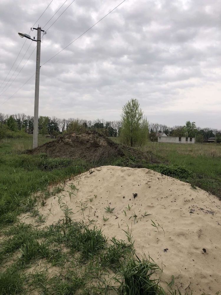 Пропонуємо до продажу цікаву земельну ділянку в с. Р. Поляна