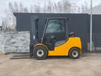 Wynajem wózków widłowych / sztaplarki krótko i długoterminowy – FV UDT