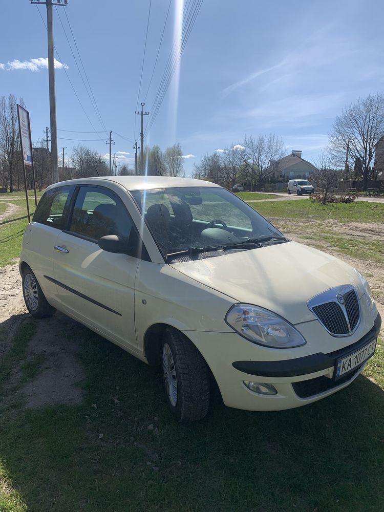 Продам автомобіль