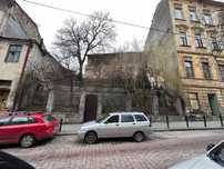 Нежитлове приміщення першого поверху, площею 7,9 кв.м у м.Львів