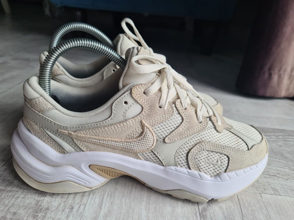 Buty  Nike  AL 8