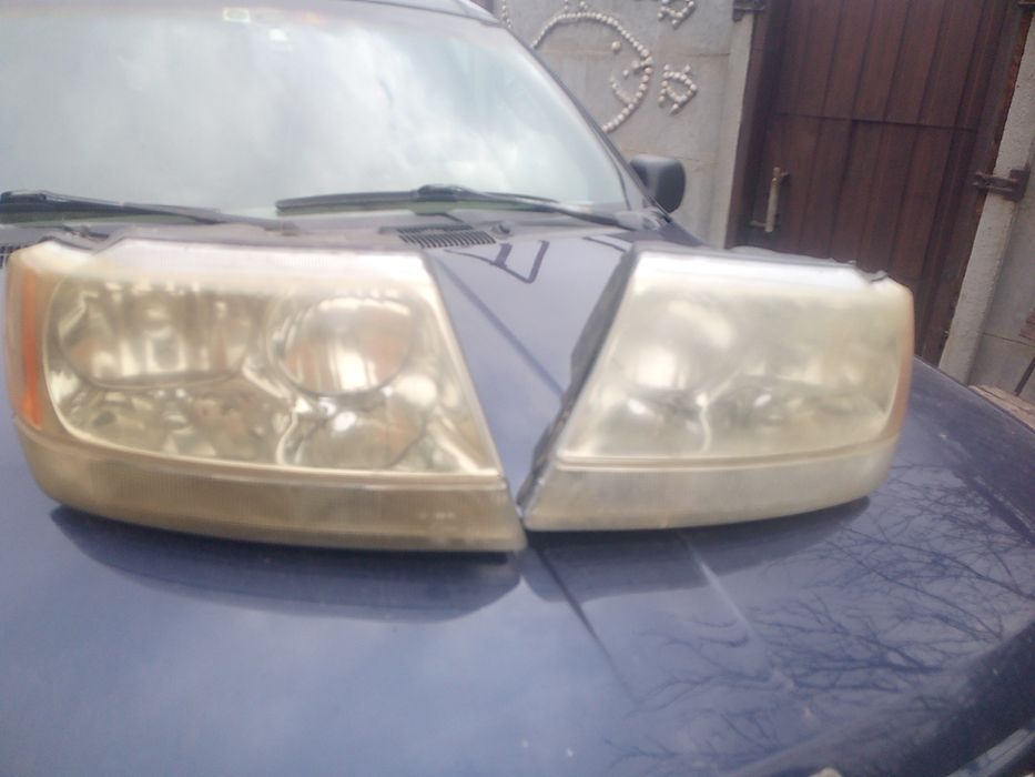 Фари переднi Jeep Grand Cherokee  1999/2005