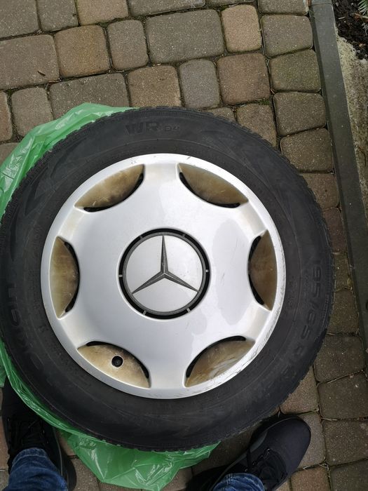 Felgi W124 mercedes opony zimowe 15" 112 x 5  4 sztuki 195/65/R15