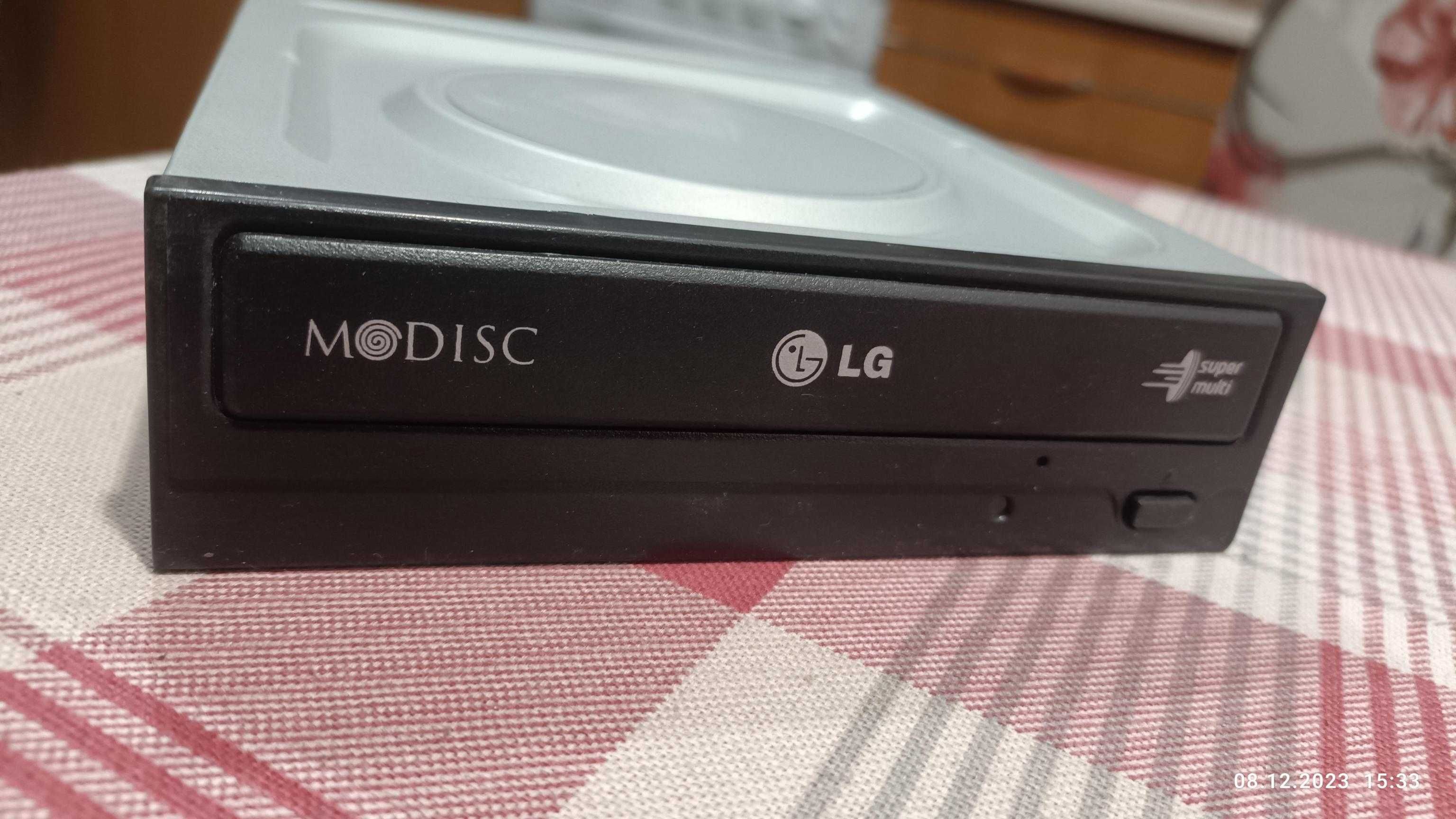 Оптический привод DVD-RW LG