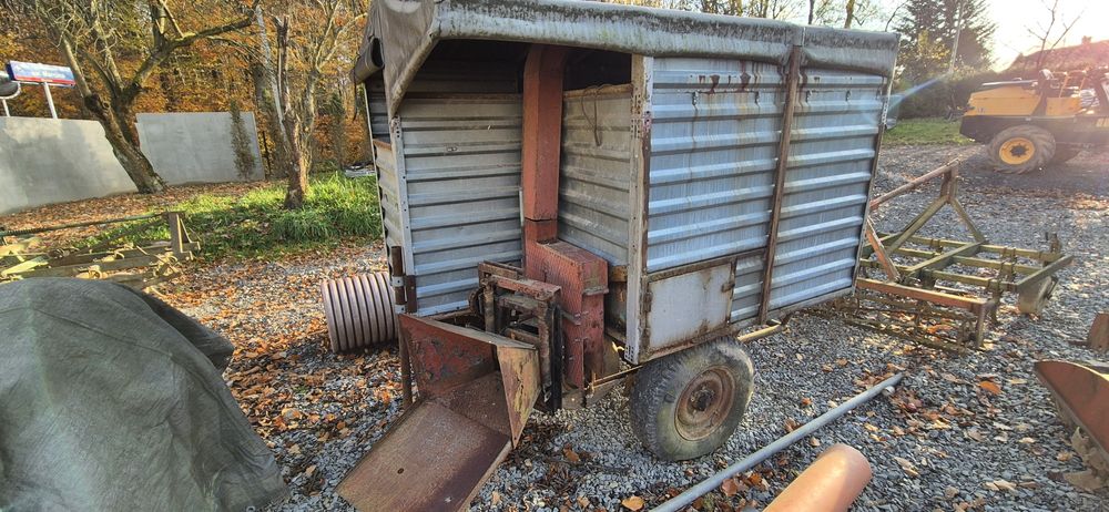 Rębak rozdrabniacz do gałęzi