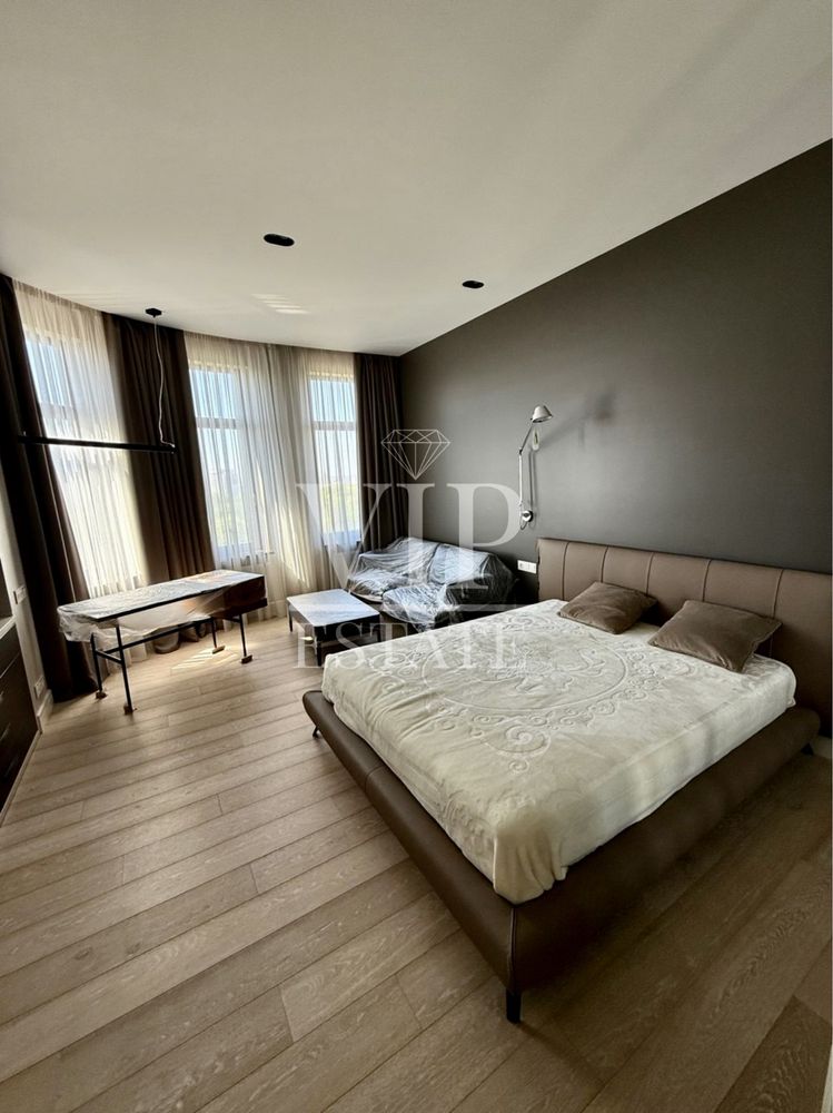 Первая сдача, 3 к.кв.,130 м.кв., ЖК Фаворит, Сумская 130-Г, Авантаж