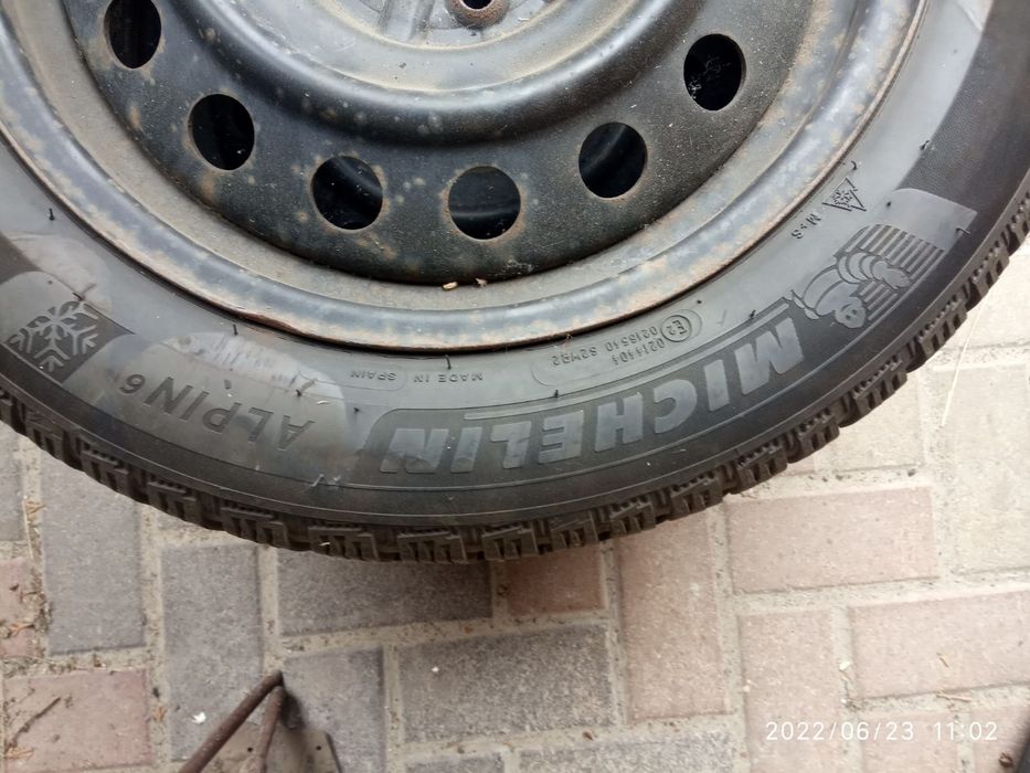 Продам резину с дисками