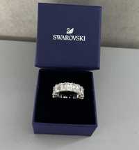 Pierscionek Swarovski nowy