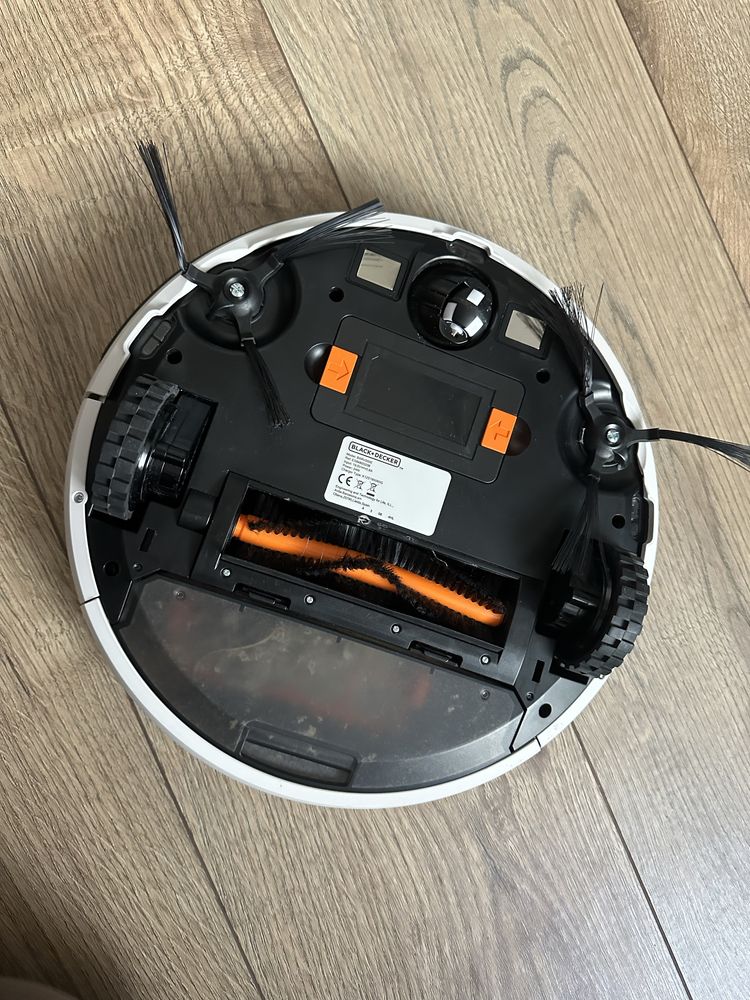 Robot sprzątający BLACK&DECKER BXRV500E, z funkcją zdalnego sterowania