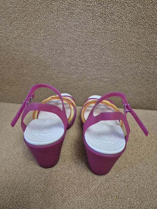 Босоніжки Crocs р.35-36