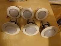 Oprawa sufitowa z żarówkami Led E27 R63 8W kpl 6szt