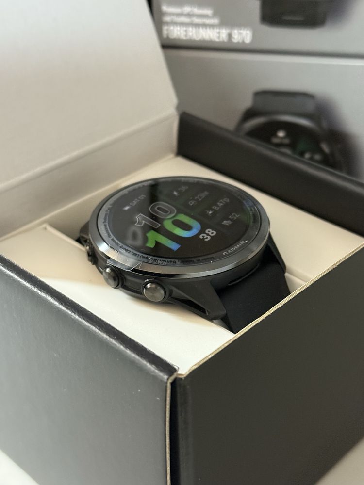 Годинник Garmin Forerunner 970 Carbon grey dlc titanium w. black case