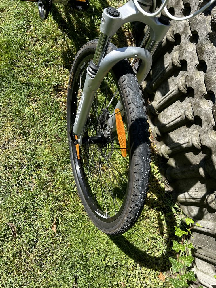 Rowel Giant Revel2