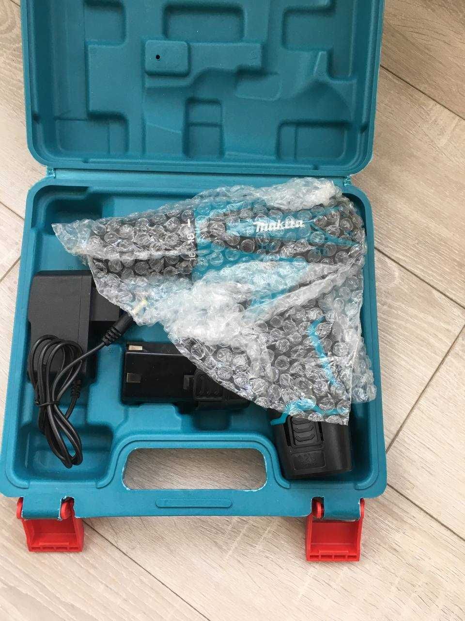 Шуруповерт Makita DF330D