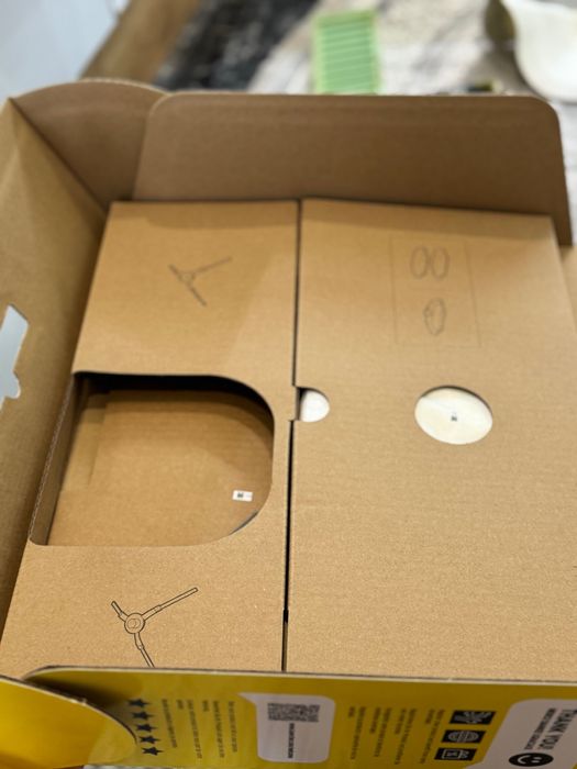 Миючий робот пилосос  Karcher RCV 3