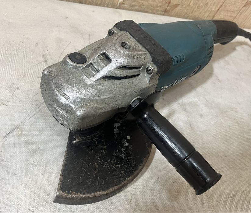 Болгарка → Makita GA9020S на 2.2 кВт. | ПЛАВНИЙ ПУСК | 2021 р.