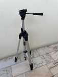 Tripé para máquina fotográfia ou video