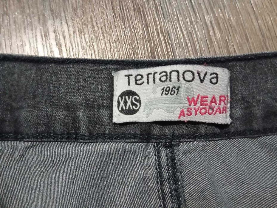 нові джинсові шорти на дівчинку 12-13років