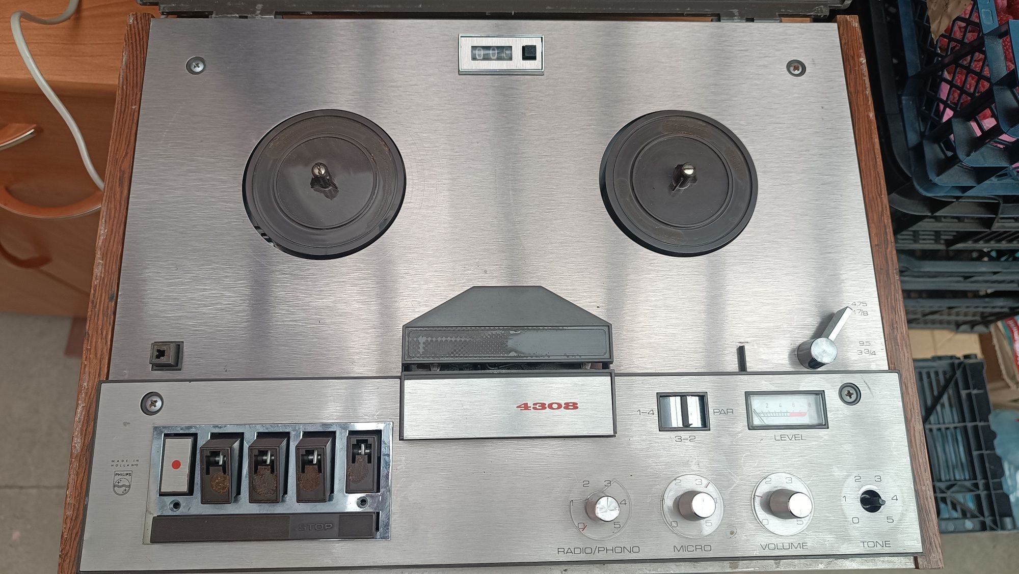 Magnetofon szpulowy Philips, nie UNITRA, stary.