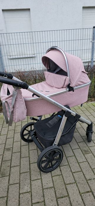 Różowy wózek 2w1 Baby Design Bueno pełne wyposażenie