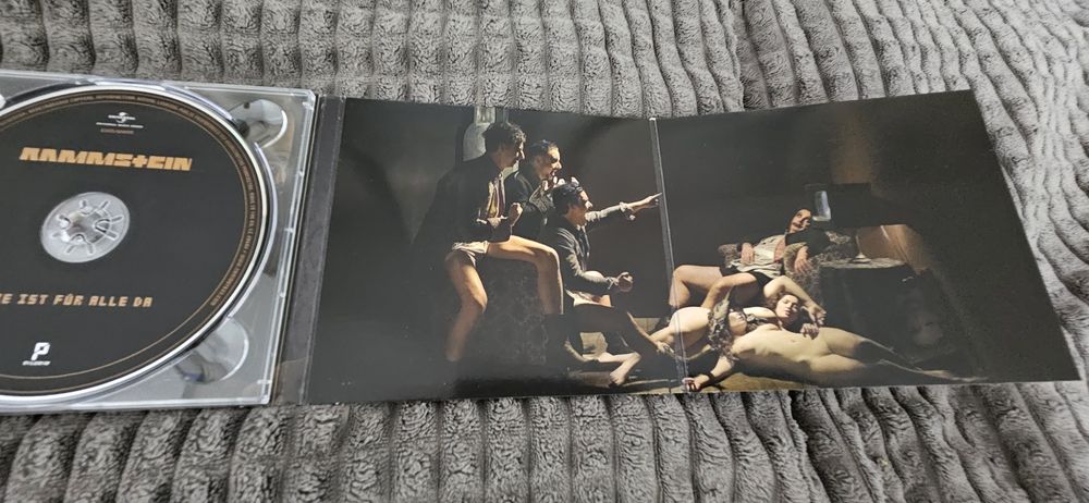 Rammstein  - Liebe ist fur Alle da.