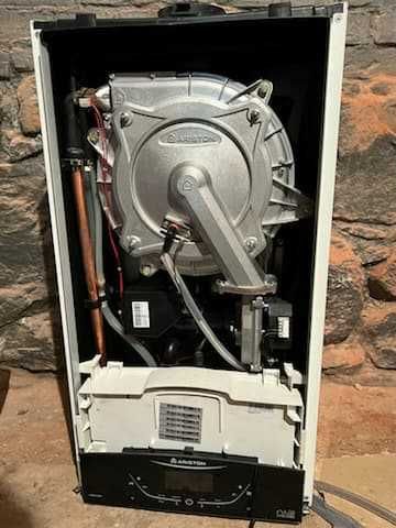 Piec grzewczy  Ariston GENUS ONE NET