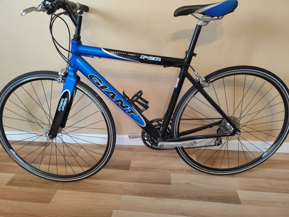 Rower szosowy Giant z prostą kierownicą rozmiar M Shimano Tiagra 3x9