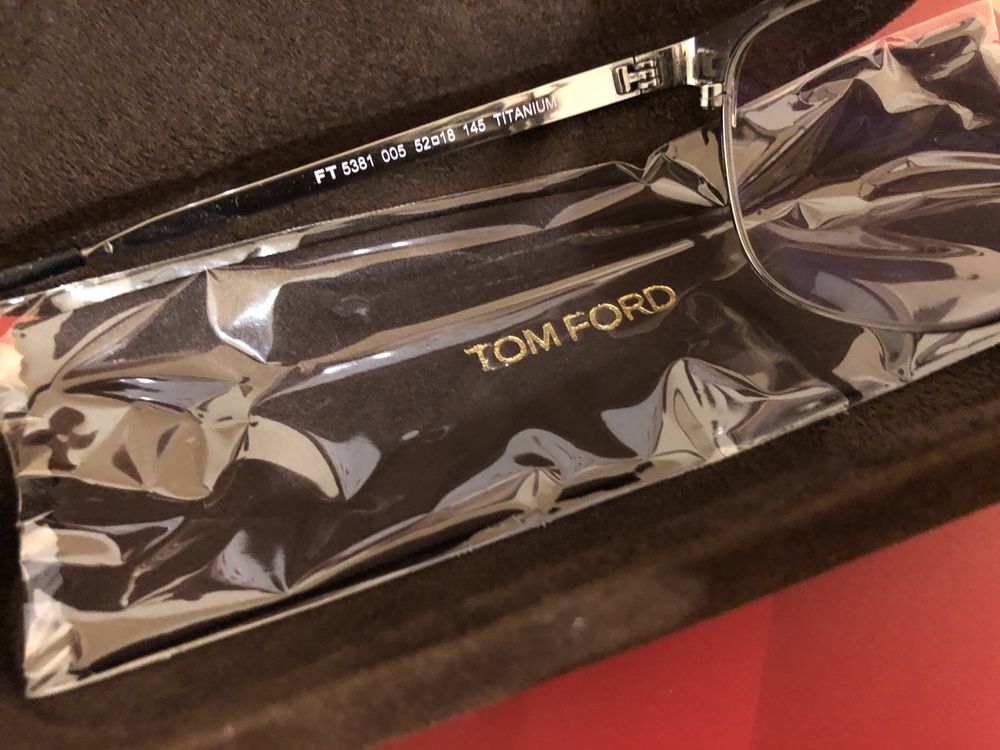 Oprawy okularowe Tom Ford FT5381 05