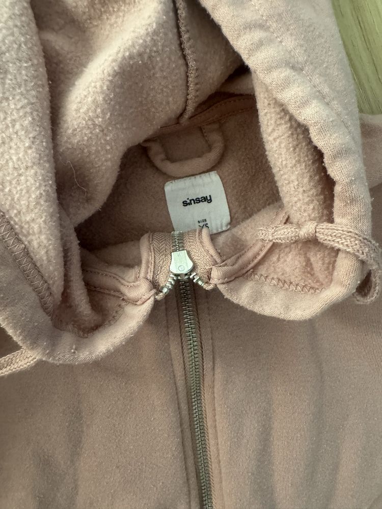 Dres firmy Sinsay dla dziewczynki