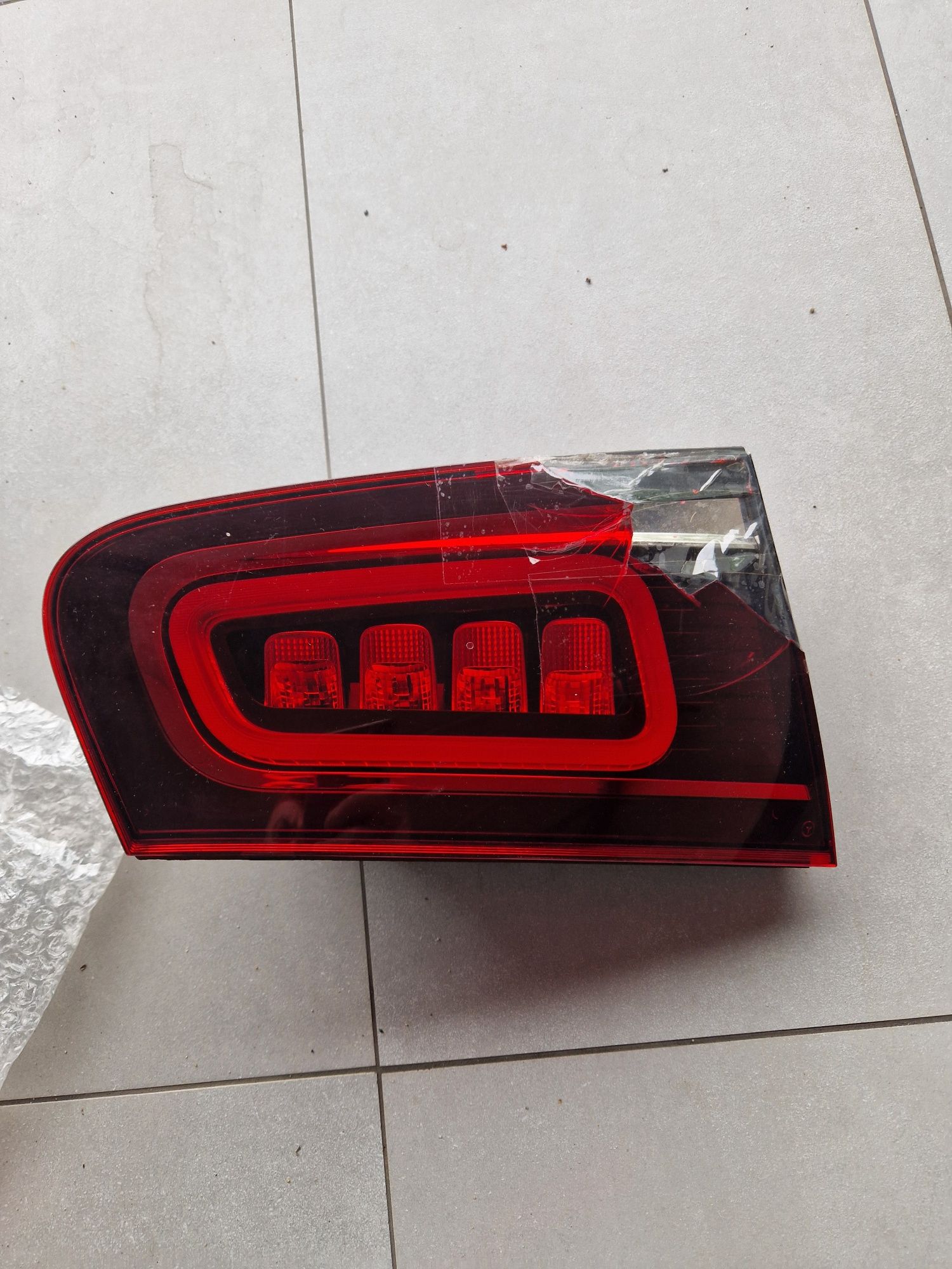 Sprzedam lampa tył lewa Mercedes GLC