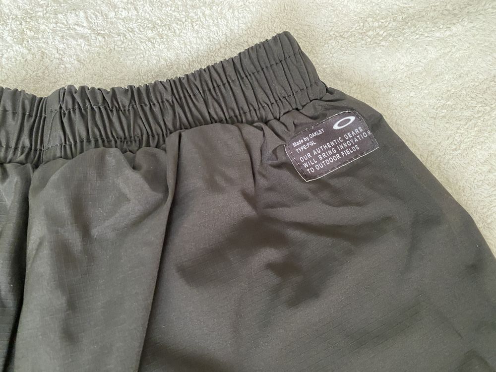 Шорти oakley (окли) розмір M,L