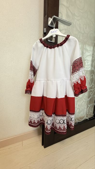 Плаття, сукня вишиванка на дівчинку 4-5 років