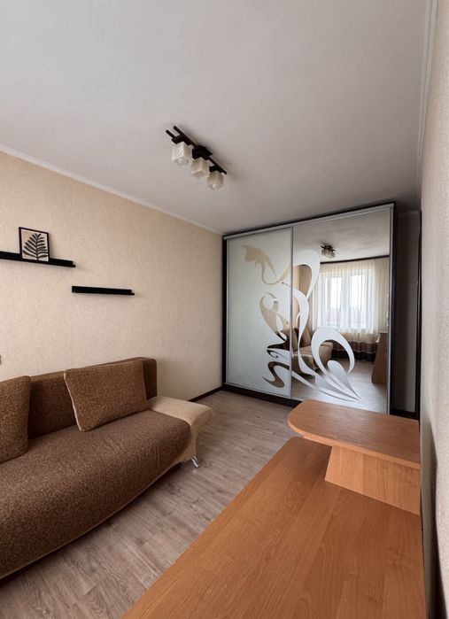 Ремонт, 2-кім 52м2, біля зупинки!