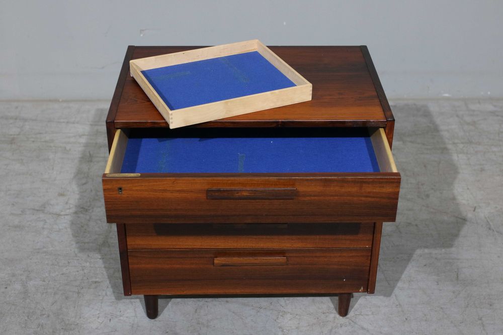 Cómoda nórdica em pau santo | Mobiliário Nórdico Vintage