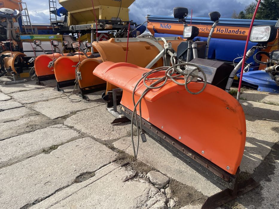 Pług Śnieżny Schmidt silnik SNK 240 szer 210cm do śniegu stratos 12V