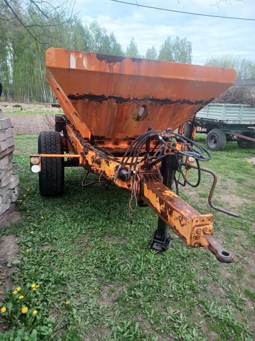 Rozsiewacz wapna brzeg 3000
