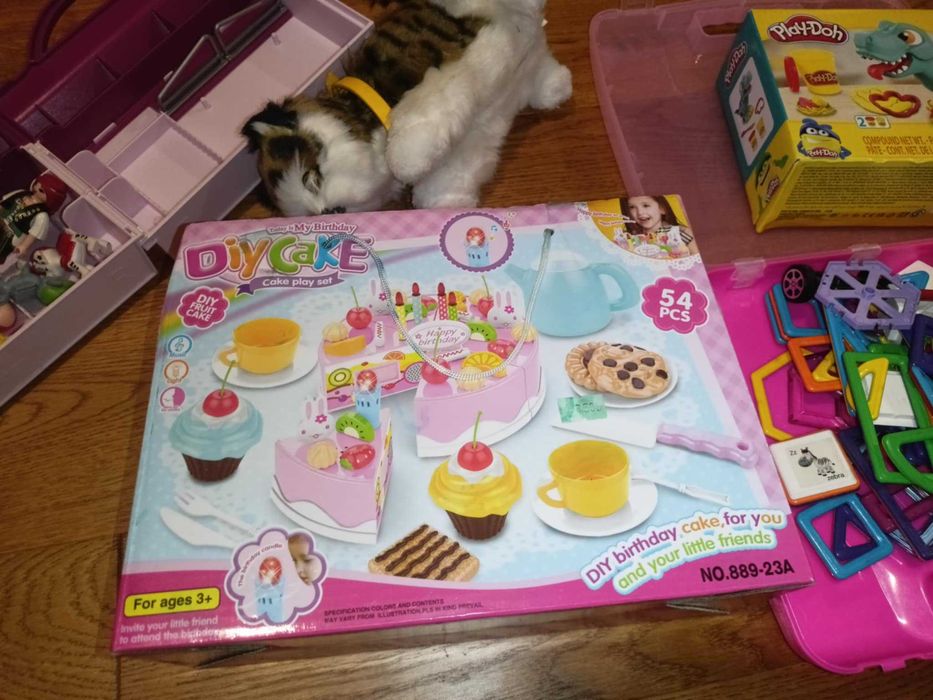 Zestaw 12 zabawek: Żółwingo, Playdoh, Fingerling Unicorn...