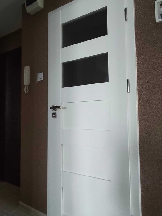 Drzwi wewnętrzne MDF białe