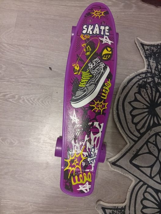 Продам скейт новий