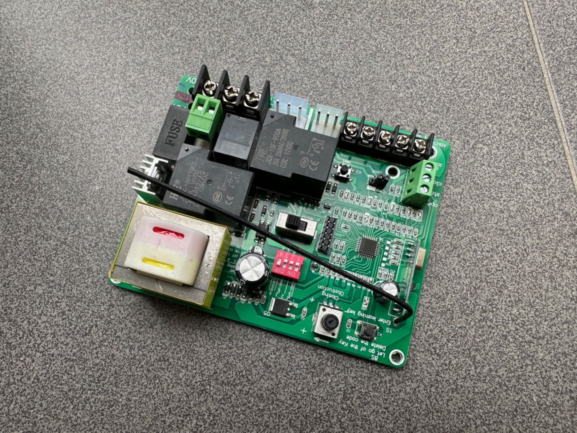 Central de Controlo Motor de Correr Vevor Nova