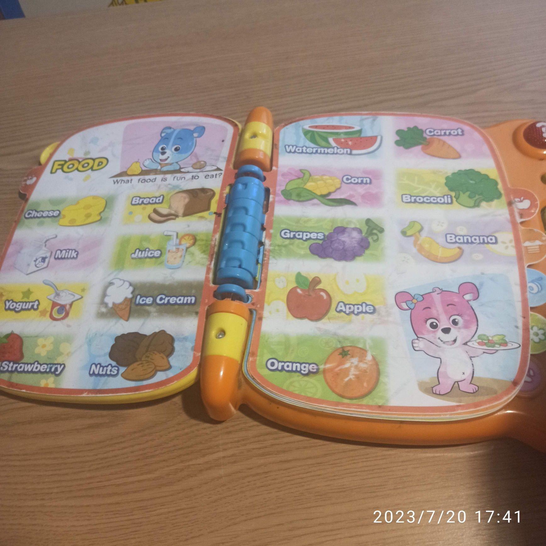 Говорящая книга учит английский touch and teach word book V Teach