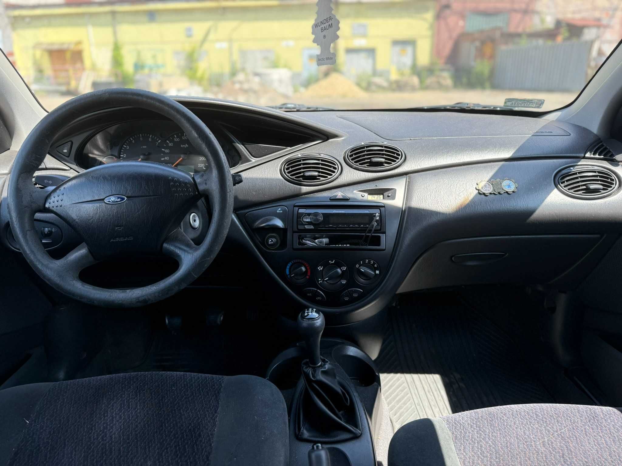 Ford Focus MK1 1.6 Hatchback 1999 - Wersja Ghia