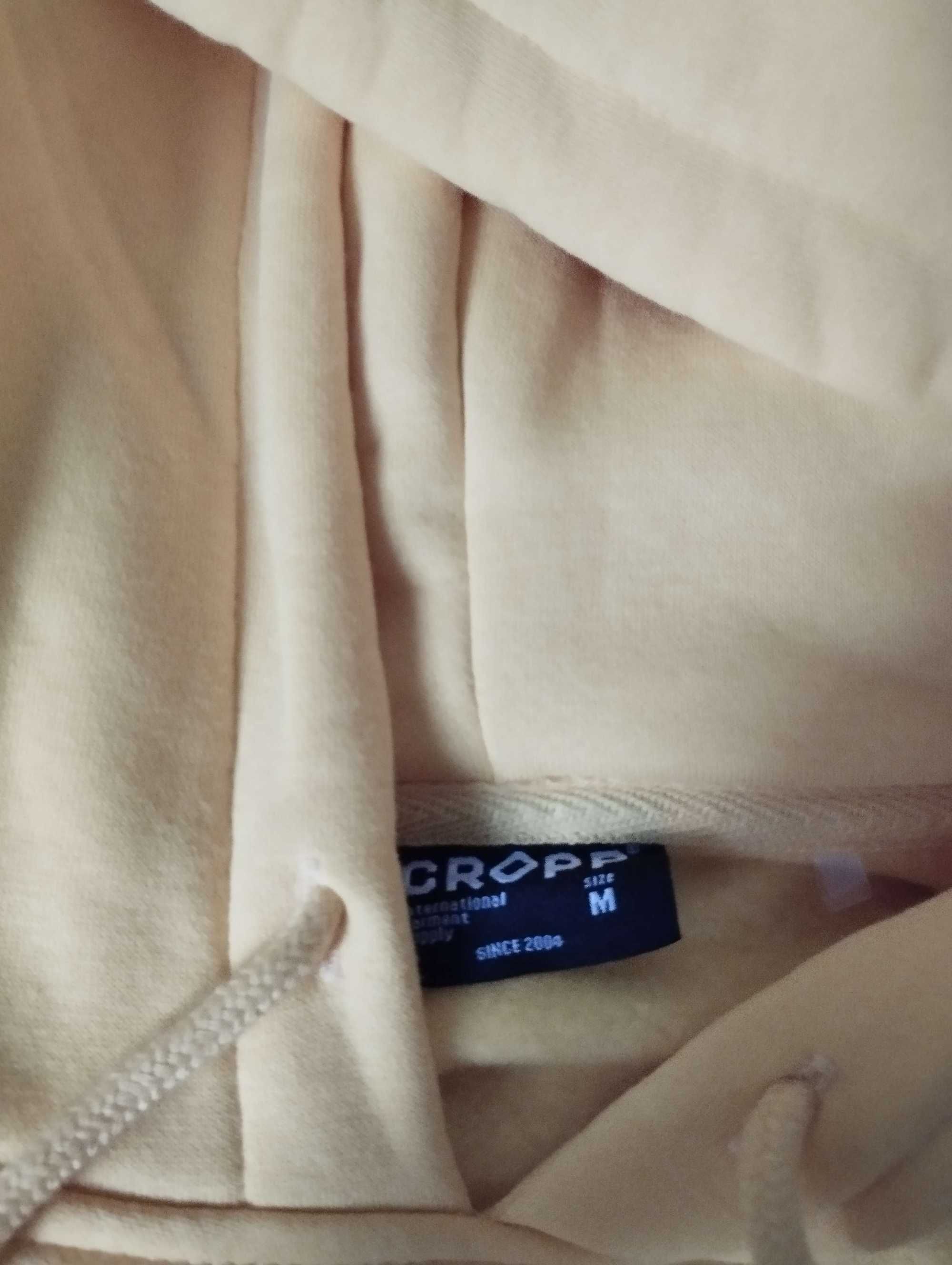 Żółta bluza z kapturem i nadrukiem CROPP DOBRY STAN