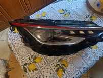 Prawy Reflektor Golf 8 GTI z czerwona brewka