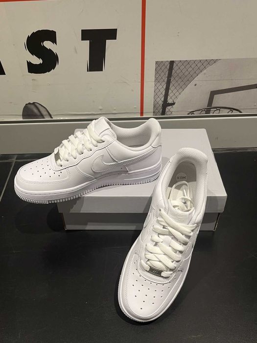 Białe Buty Nike Air Force 1 Low '07 White Rozmiar.46