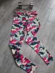 Nowe legginsy moro piękny róż FashionRozmiar L